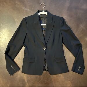 Elie Tahari 96% virgin wool Women's Blazer, size 8